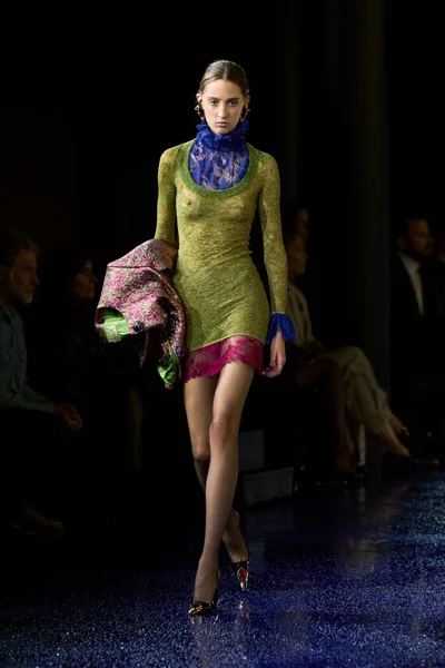 Look 45